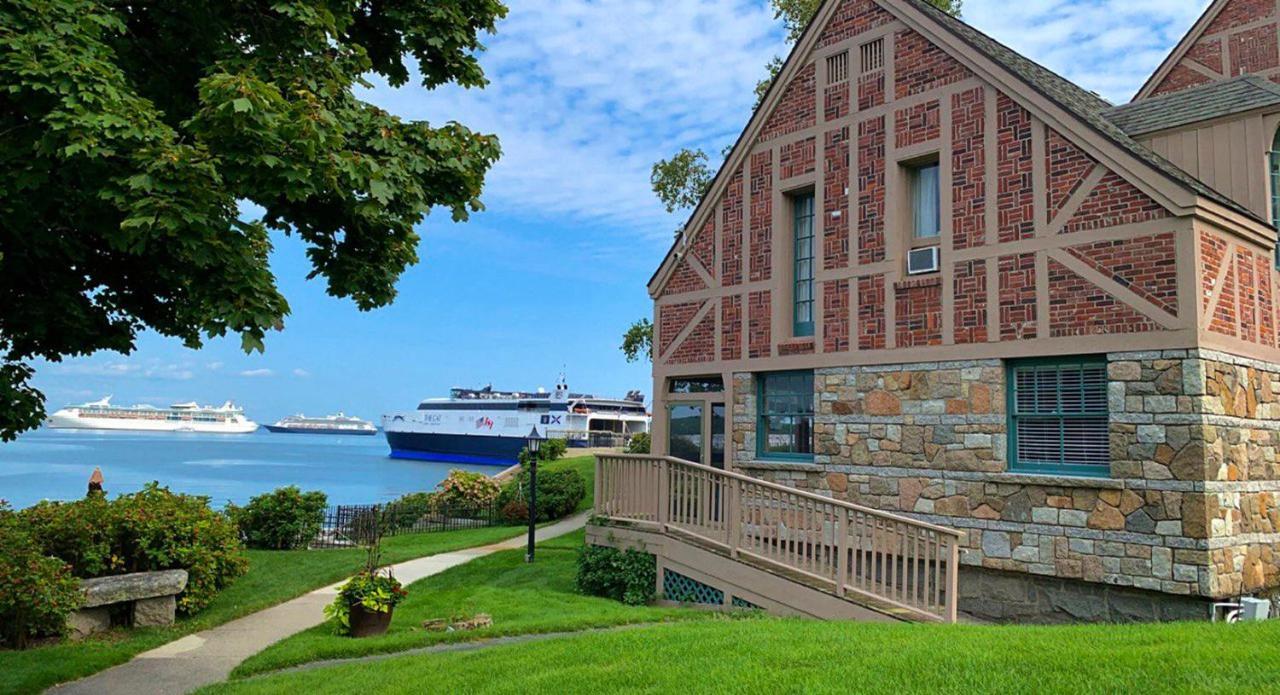 Holiday Inn Bar Harbor Regency Hotel By Ihg Экстерьер фото