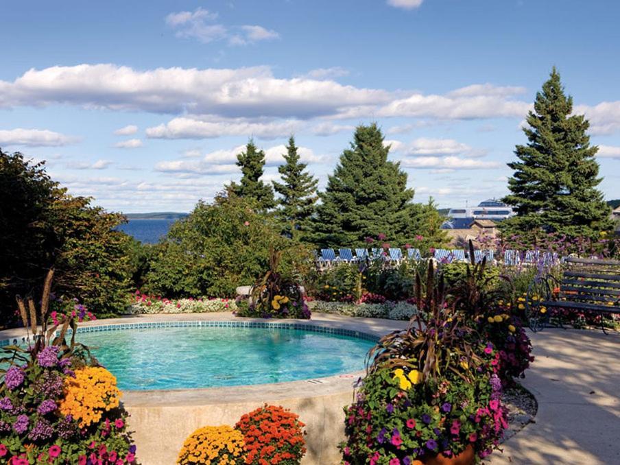 Holiday Inn Bar Harbor Regency Hotel By Ihg Экстерьер фото